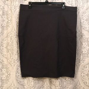 Pull on pencil skirt